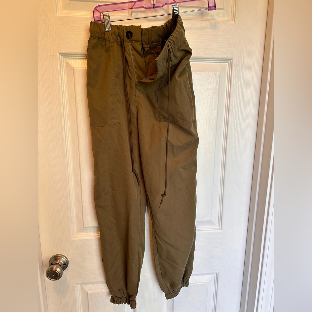 Olive green cargo pants size S